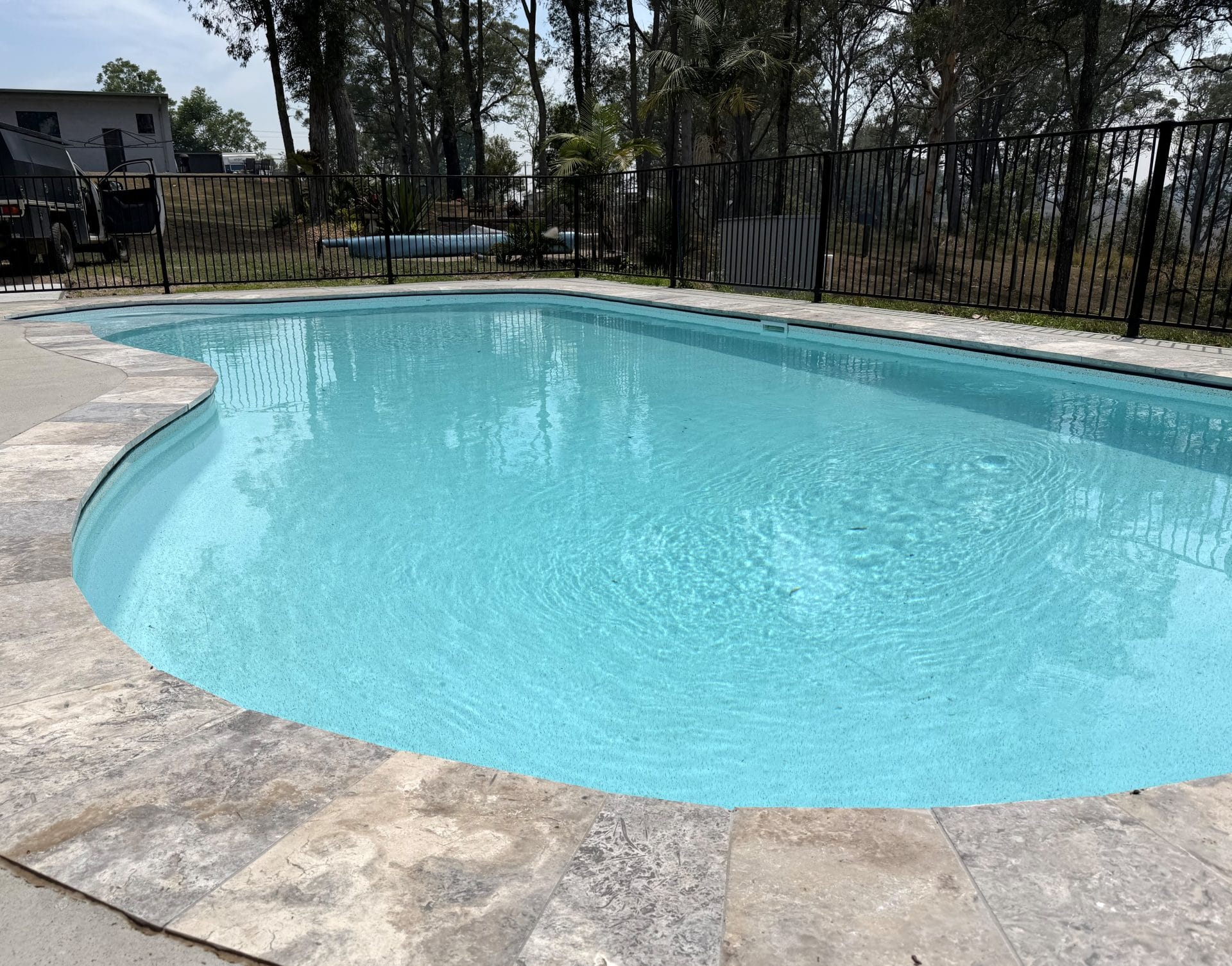 Frank 01 Well maintained blue oasis pool.