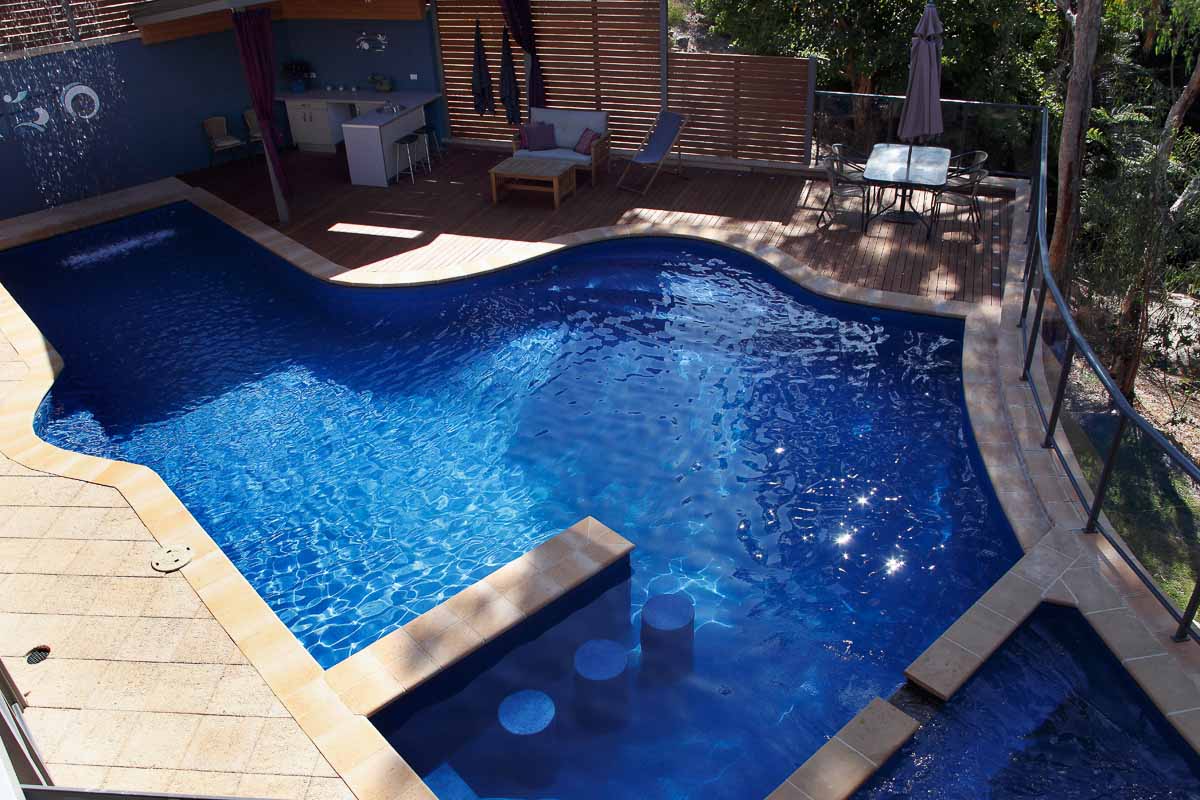 Beautifully maintained swimming pool and entertainment area, using our leak detection services.